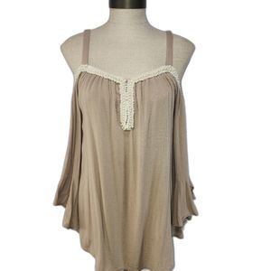 Melissa Paige Tan Cold Shoulder 3/4 sleeve Blouse Size Small